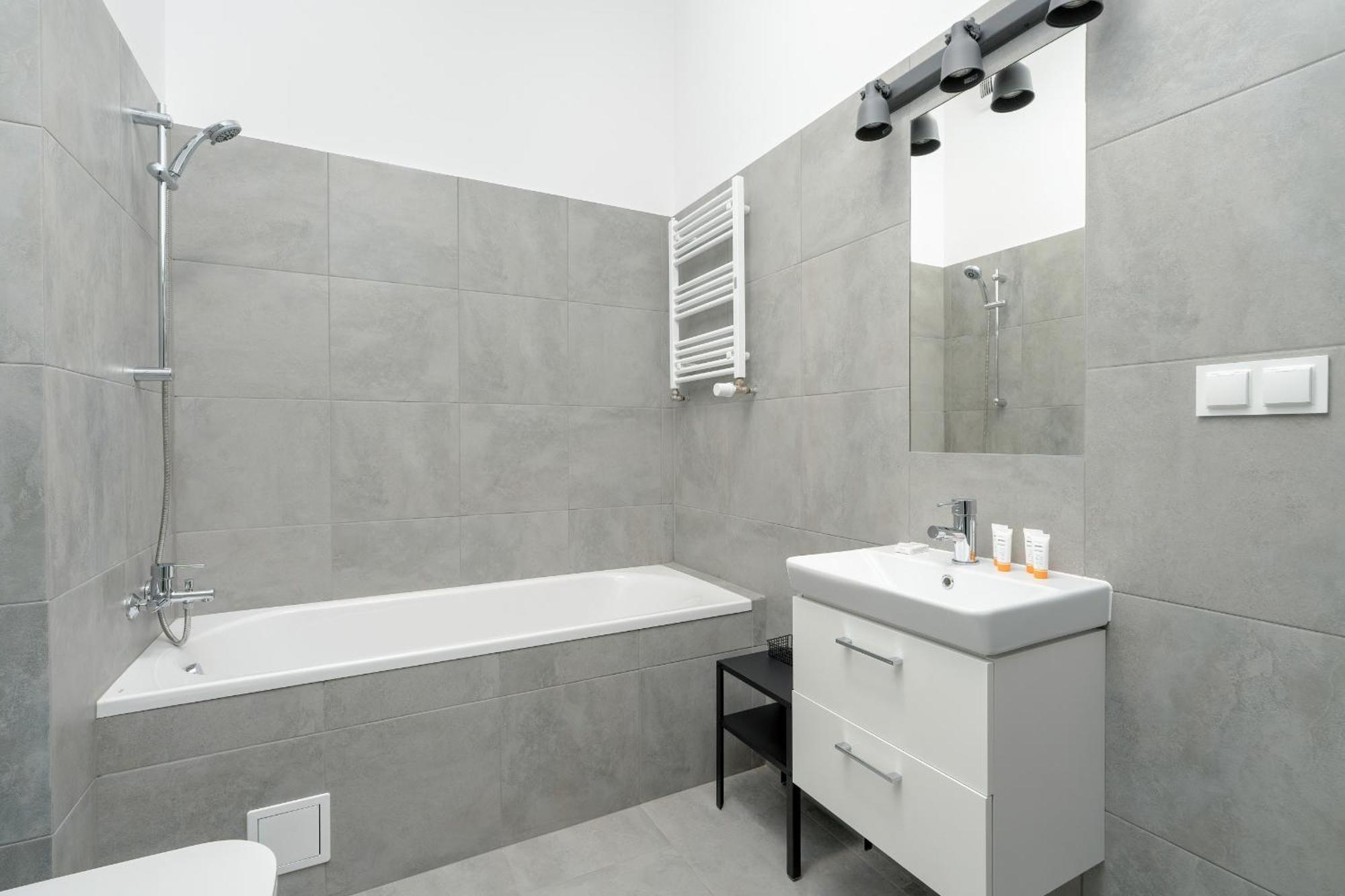 Cozy Studio With Balcony And Free Garage By Noclegi Renters Poznan Luaran gambar