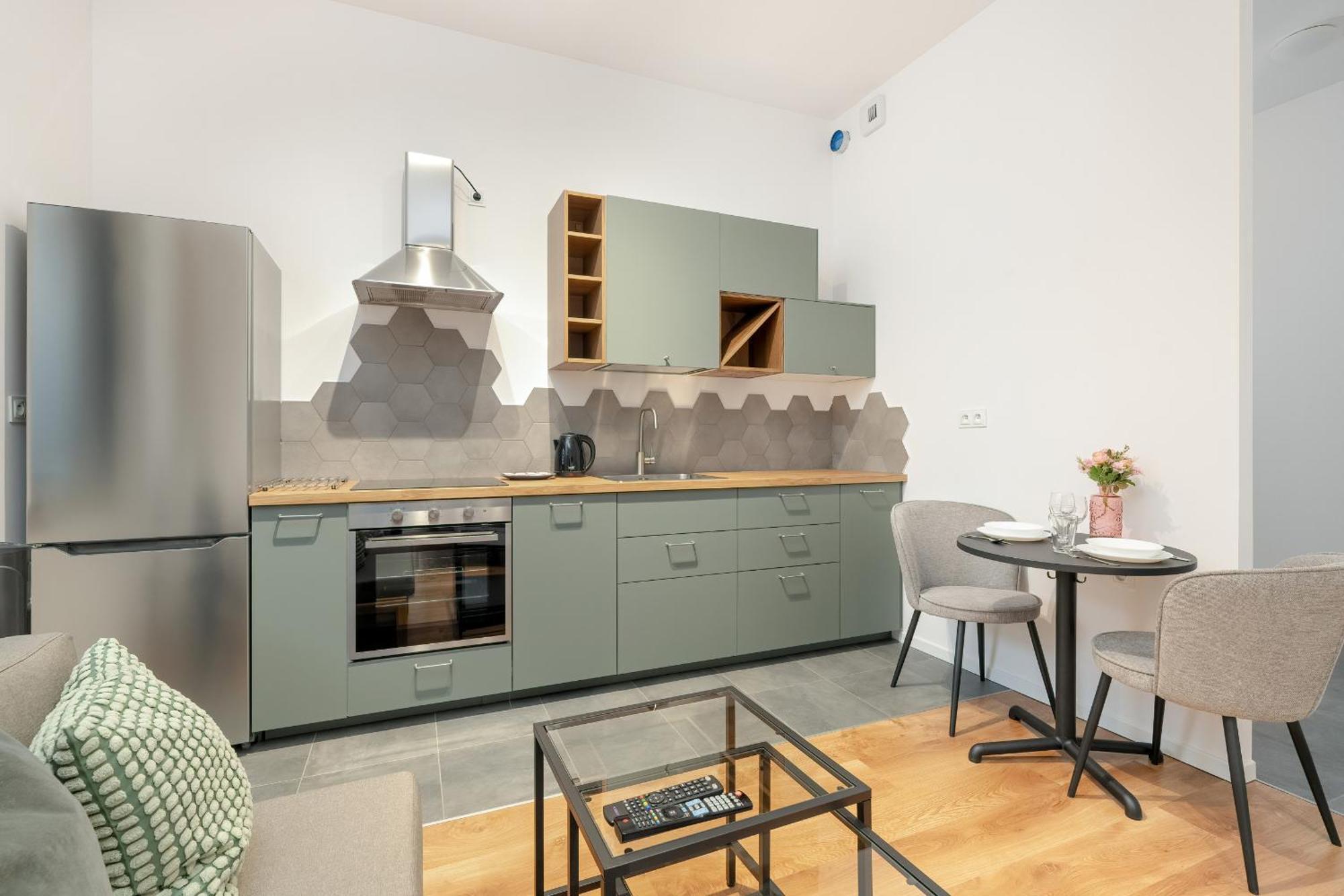 Cozy Studio With Balcony And Free Garage By Noclegi Renters Poznan Luaran gambar