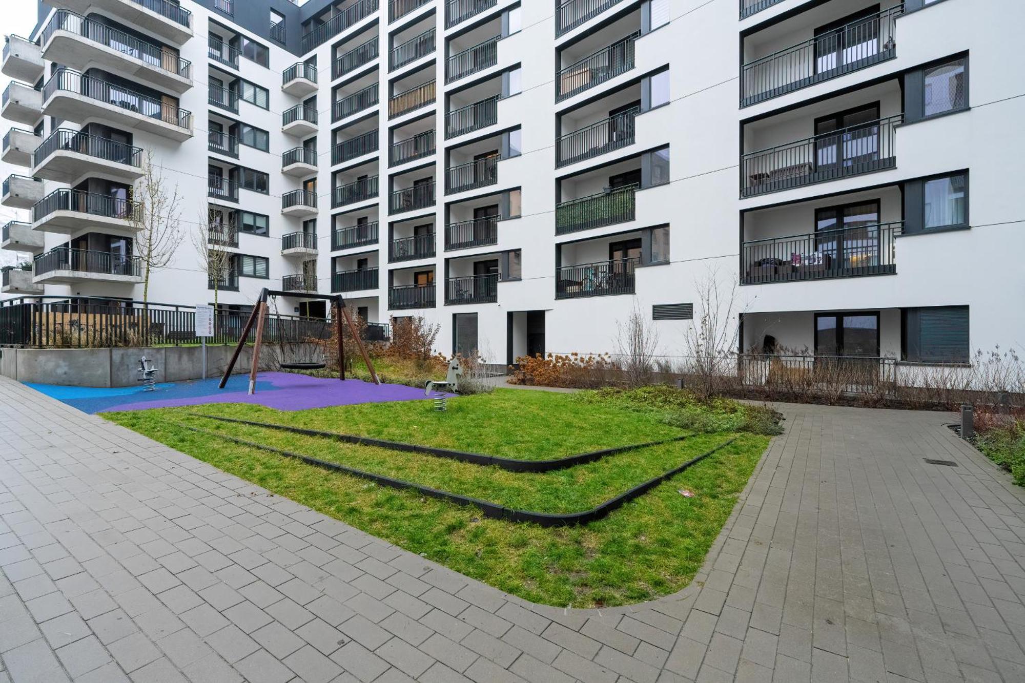Cozy Studio With Balcony And Free Garage By Noclegi Renters Poznan Luaran gambar
